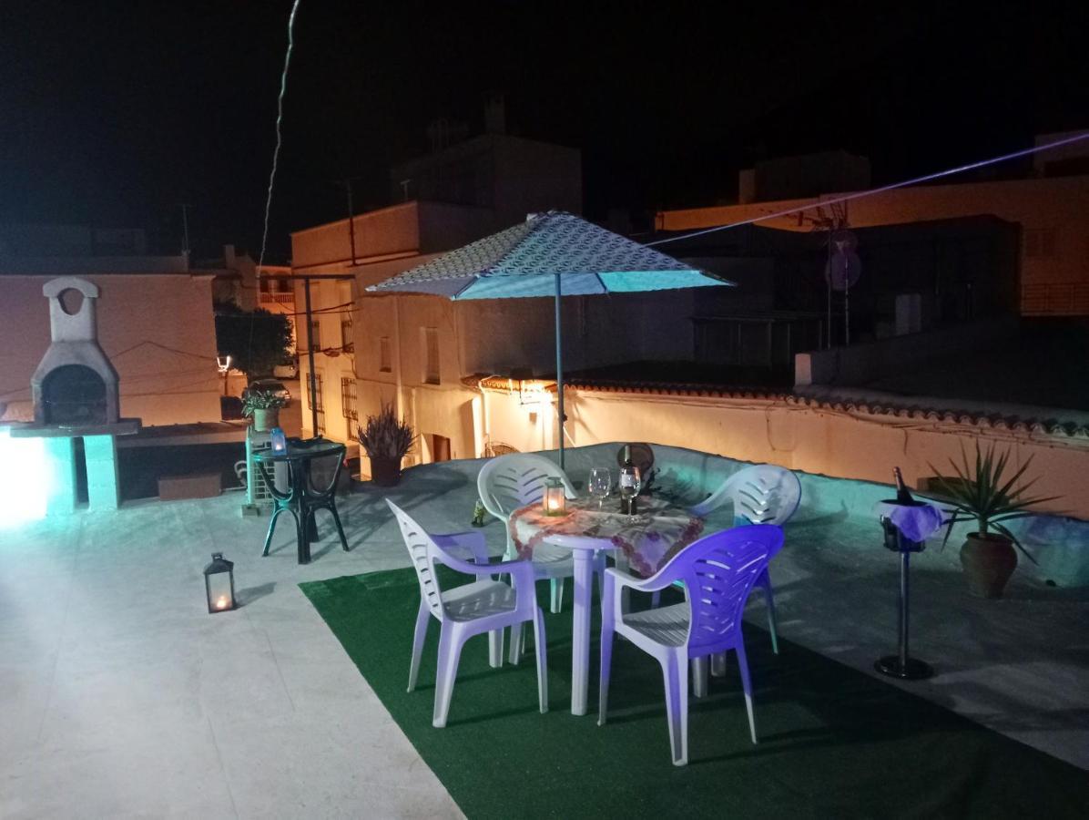 Villa Charming House In Illar With Mountain View And Balcony Esterno foto