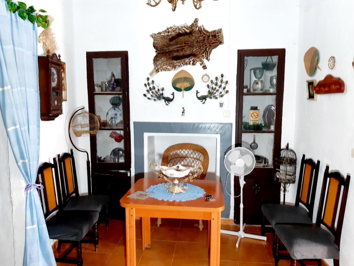 Villa Charming House In Illar With Mountain View And Balcony Esterno foto
