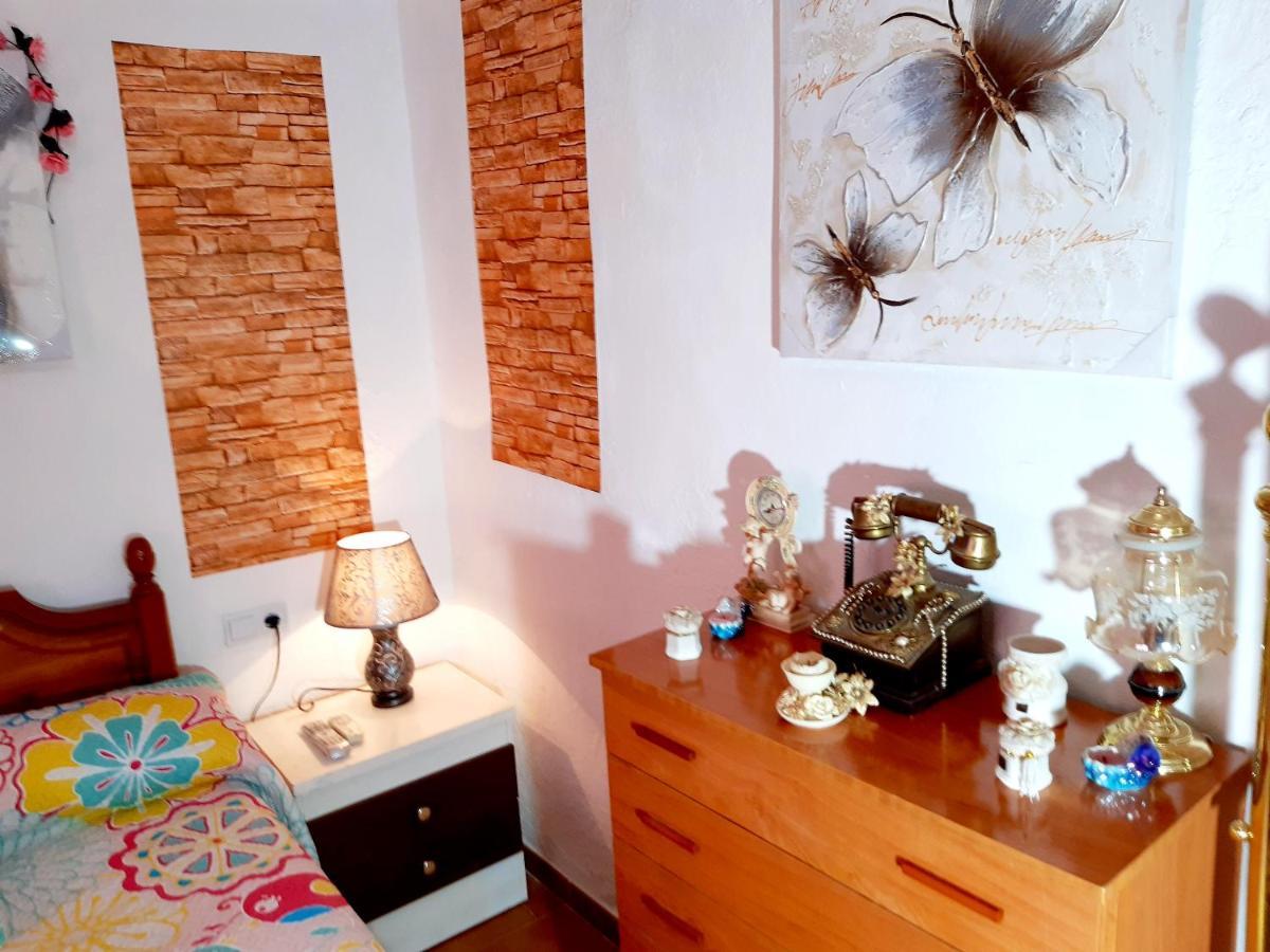 Villa Charming House In Illar With Mountain View And Balcony Esterno foto