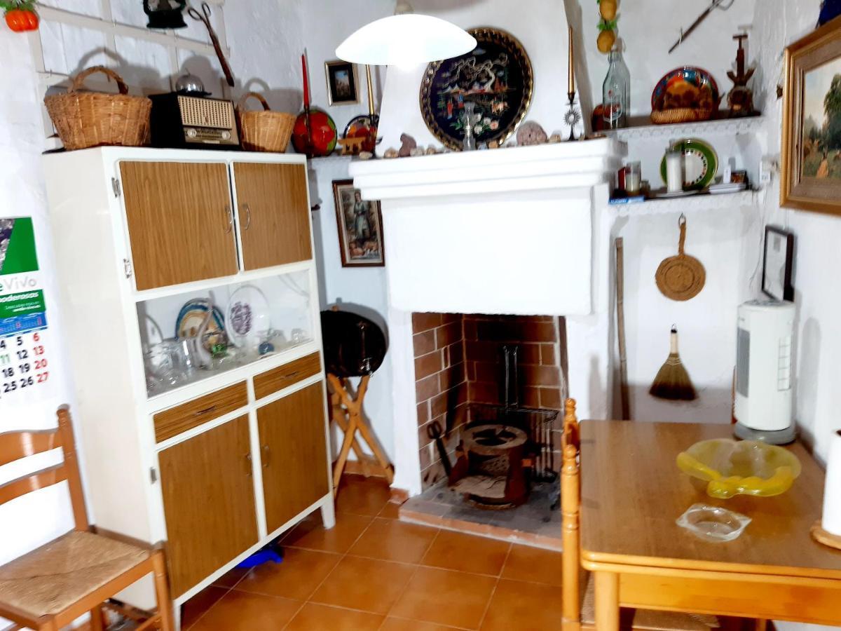 Villa Charming House In Illar With Mountain View And Balcony Esterno foto